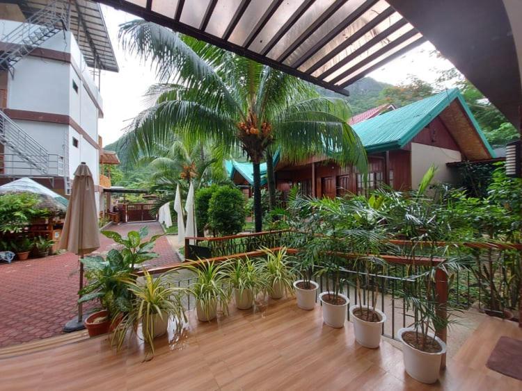 Jurias Garden Hotel El Nido Bagian luar foto