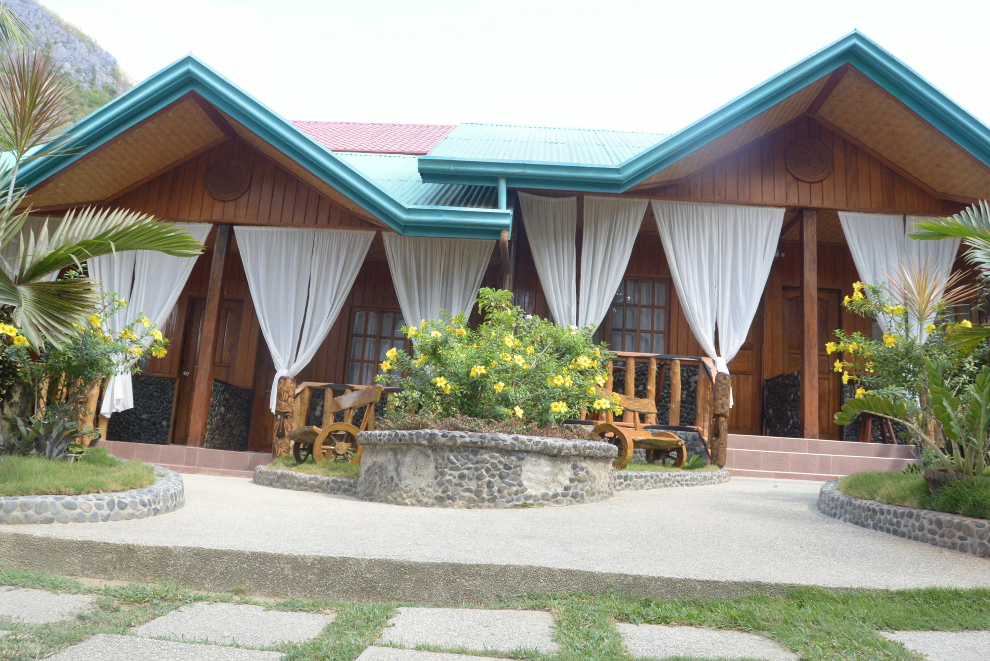 Jurias Garden Hotel El Nido Bagian luar foto